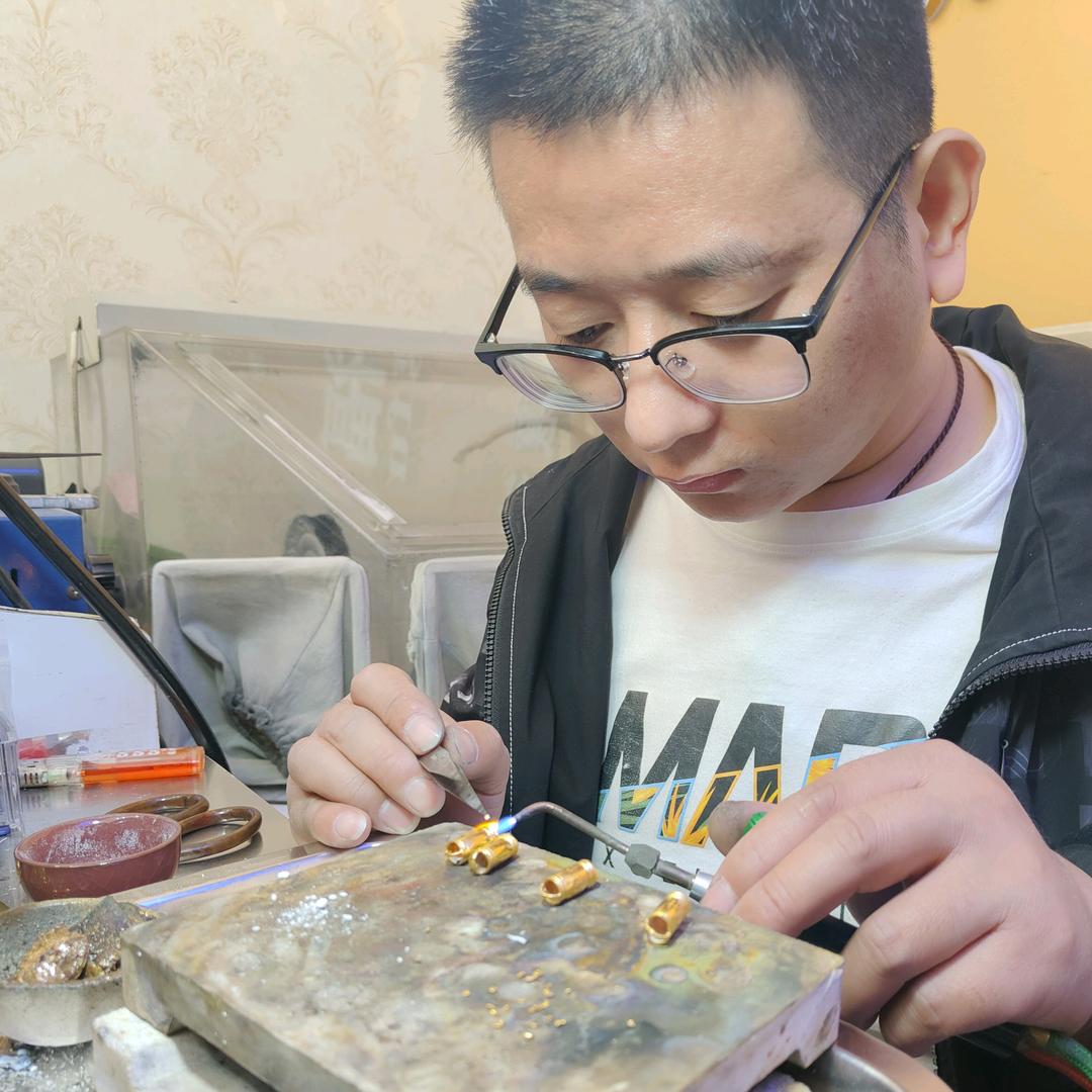 星福珠宝（黄金现场加工）