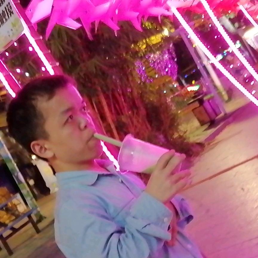 RaymondBoy头像