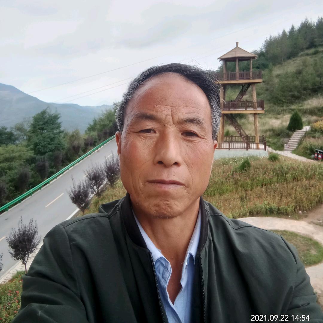 山歌大爷
