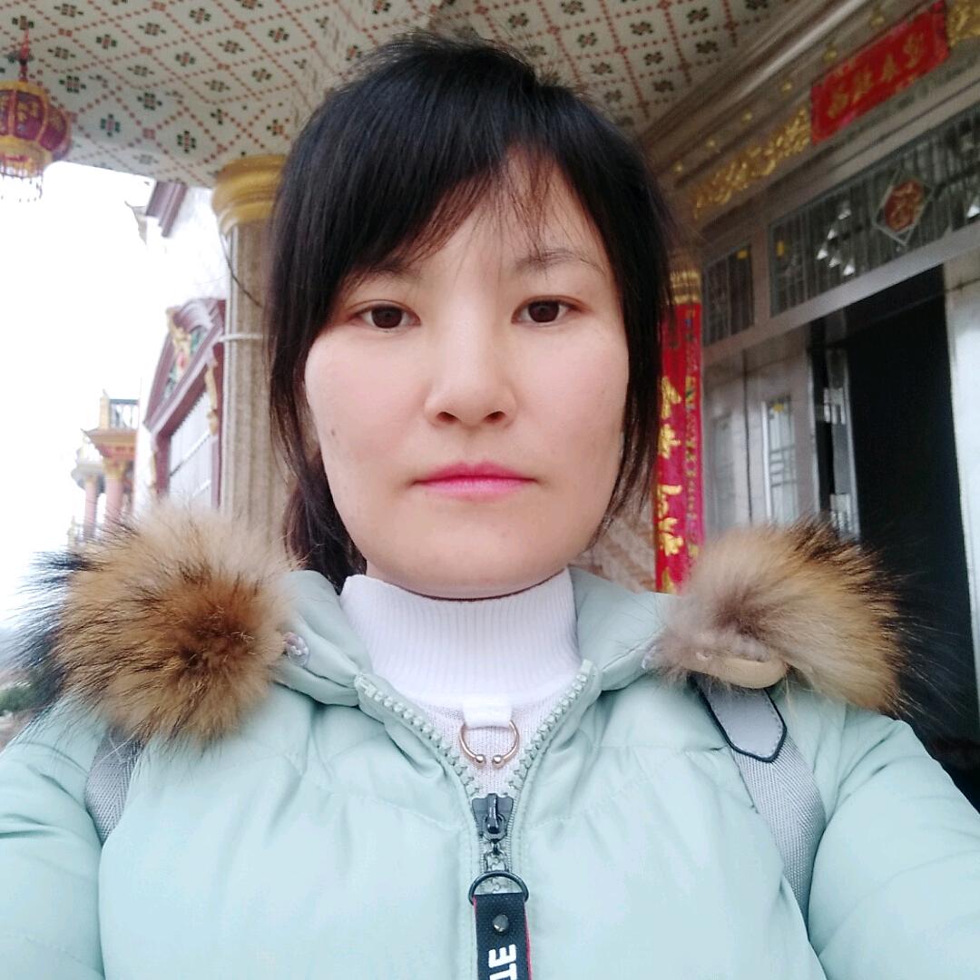 是霞霞吖