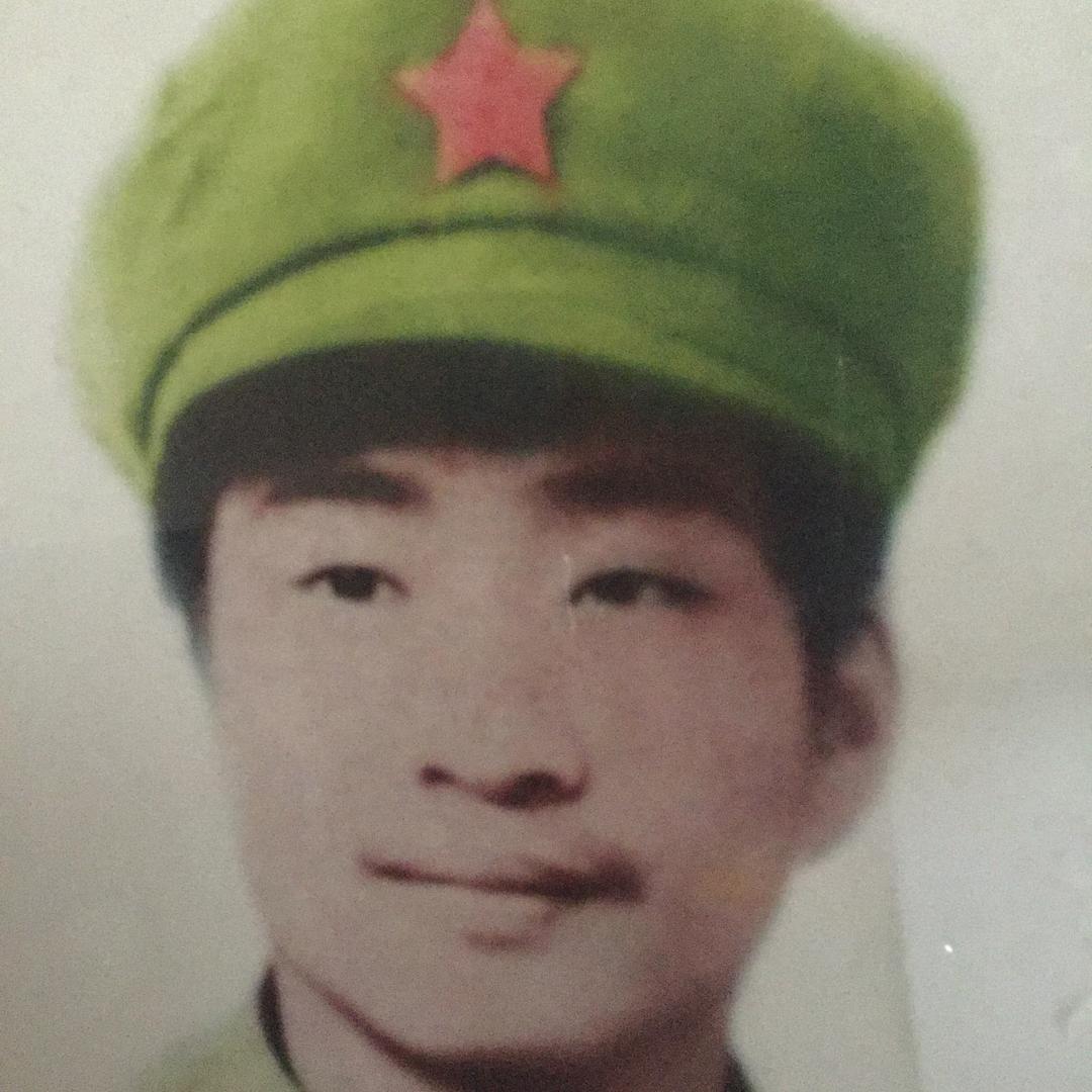 78年老兵黄志坚（小胡子）