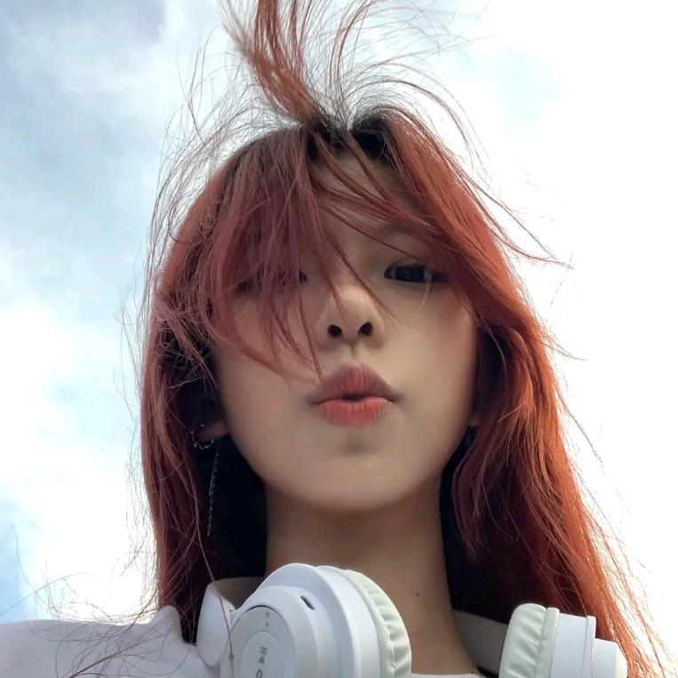 爱吃汉堡的小张