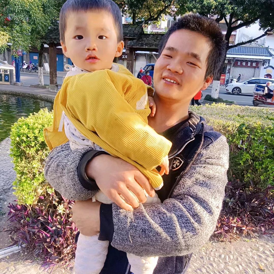 长汀县馆前镇云峰村农家散养土鸡蛋，