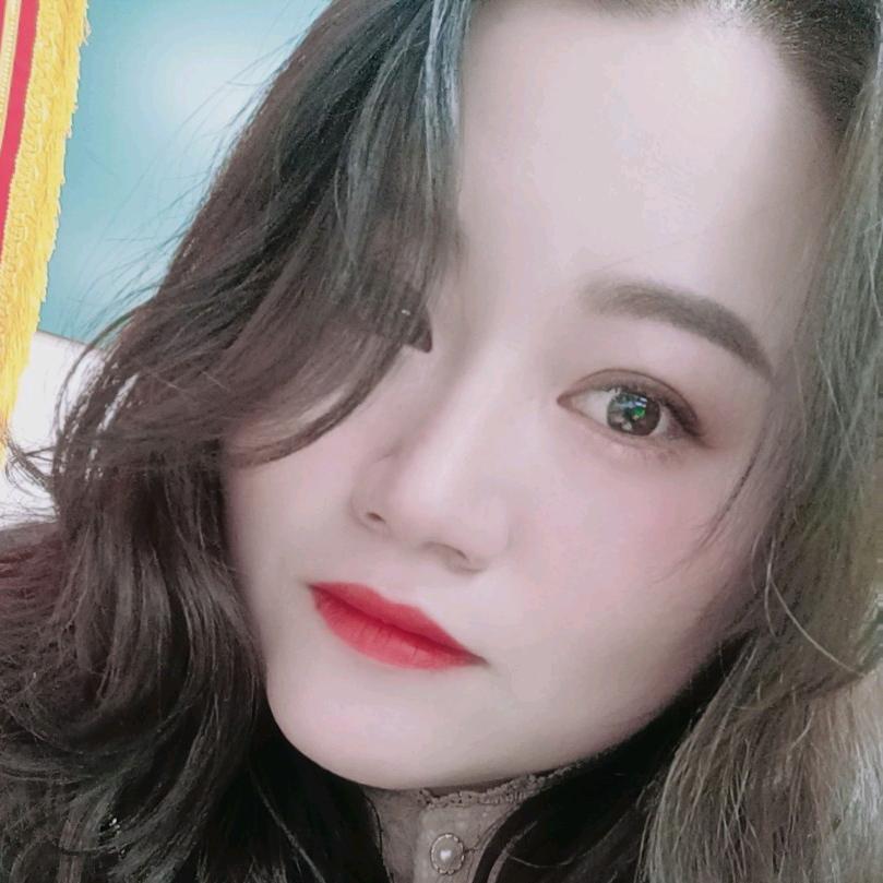 卖房子的小姐姐