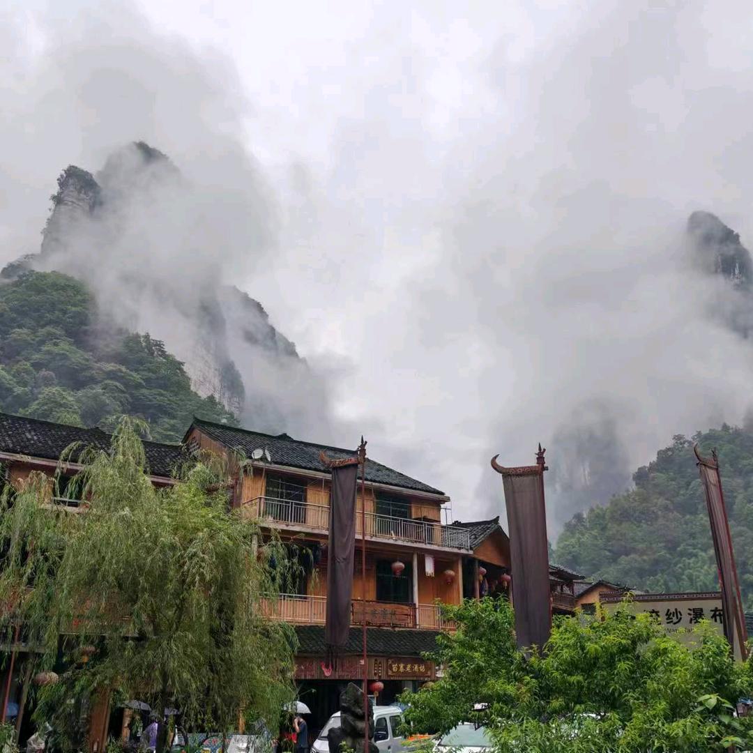 正青春天明