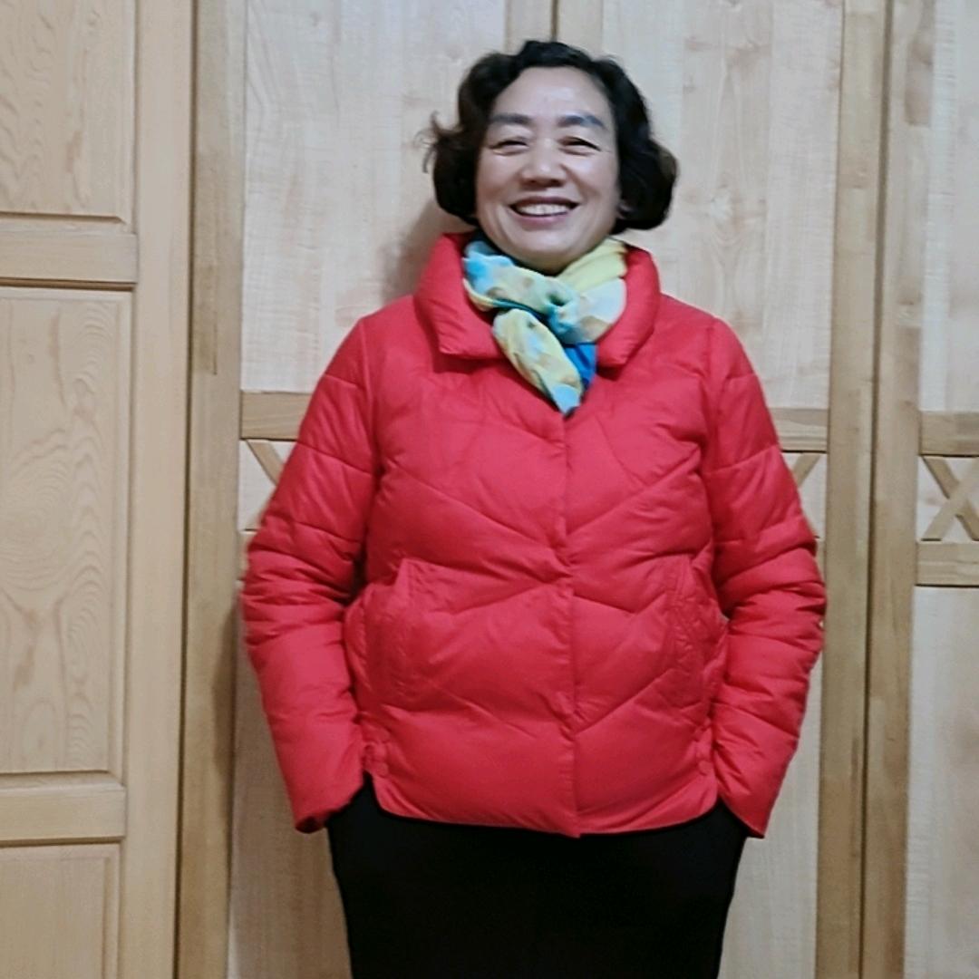 玲玲(不定时开播)