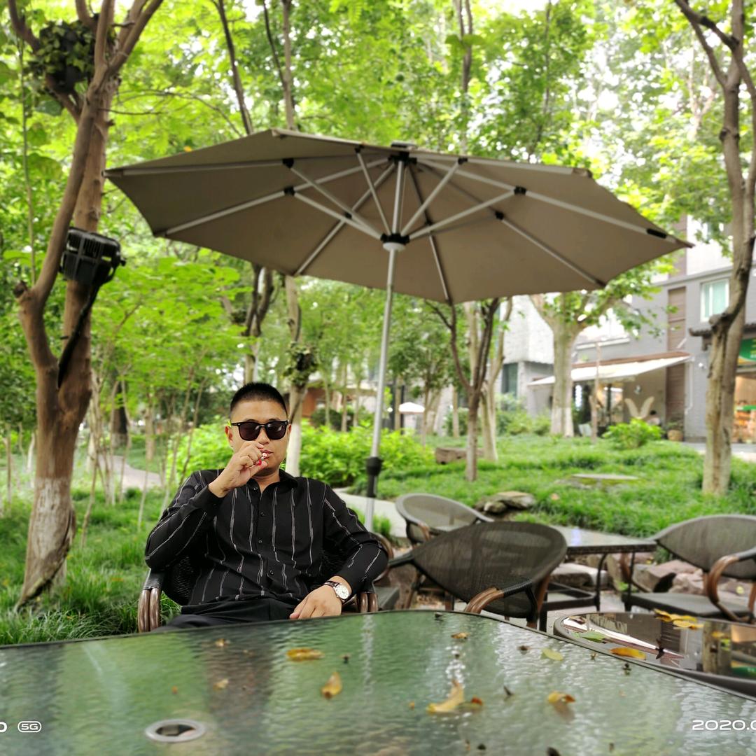 国际熟男小黑哥