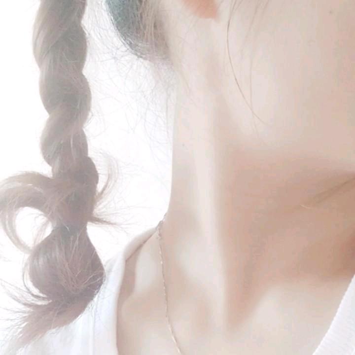 月弯弯🌙