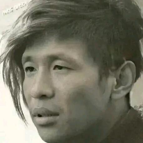 放了个屁把腿毛吹成中分