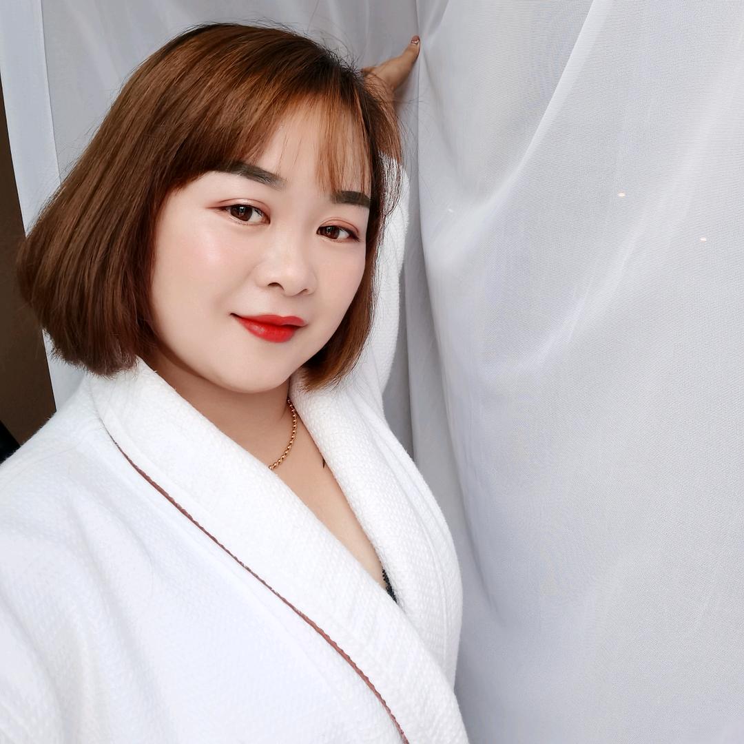 @皇贺楼老火锅金湖未来城店     蓉儿