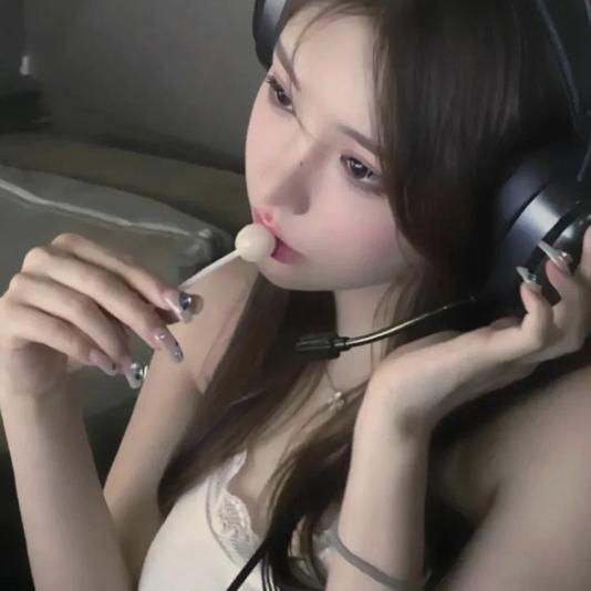 英子学姐🌷