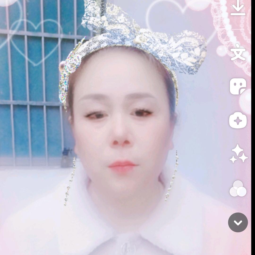 李芳