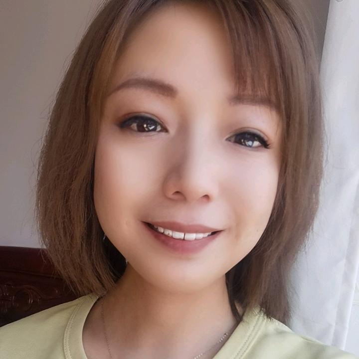 鑫月童装童鞋内衣店