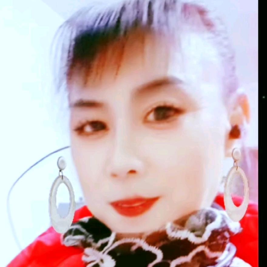 董碧芳。