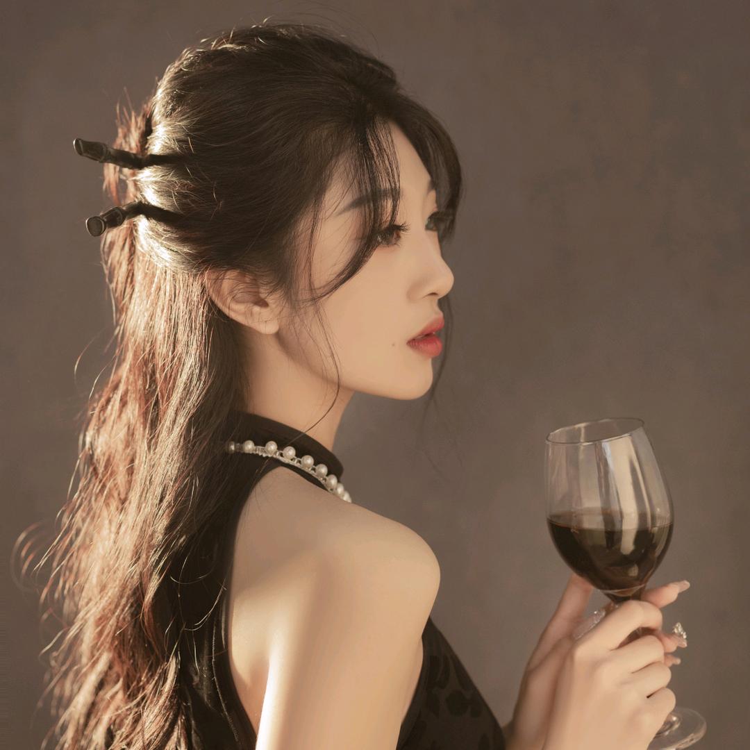 软诱诱