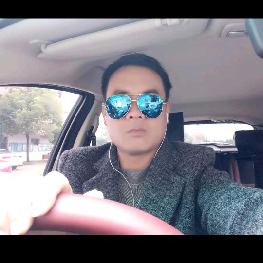 陪你钓鱼🐠看日出