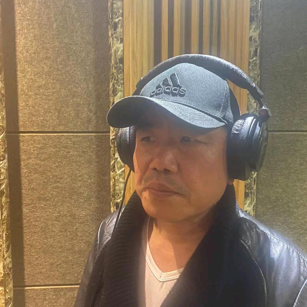 低音玩者