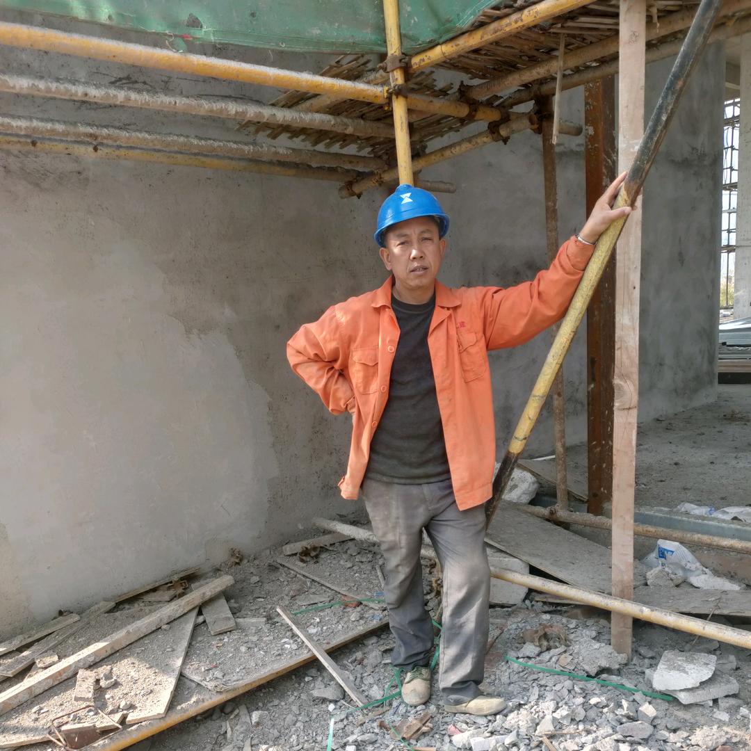 承包内外架小王