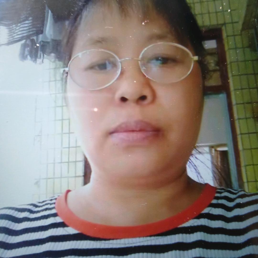 朱小英