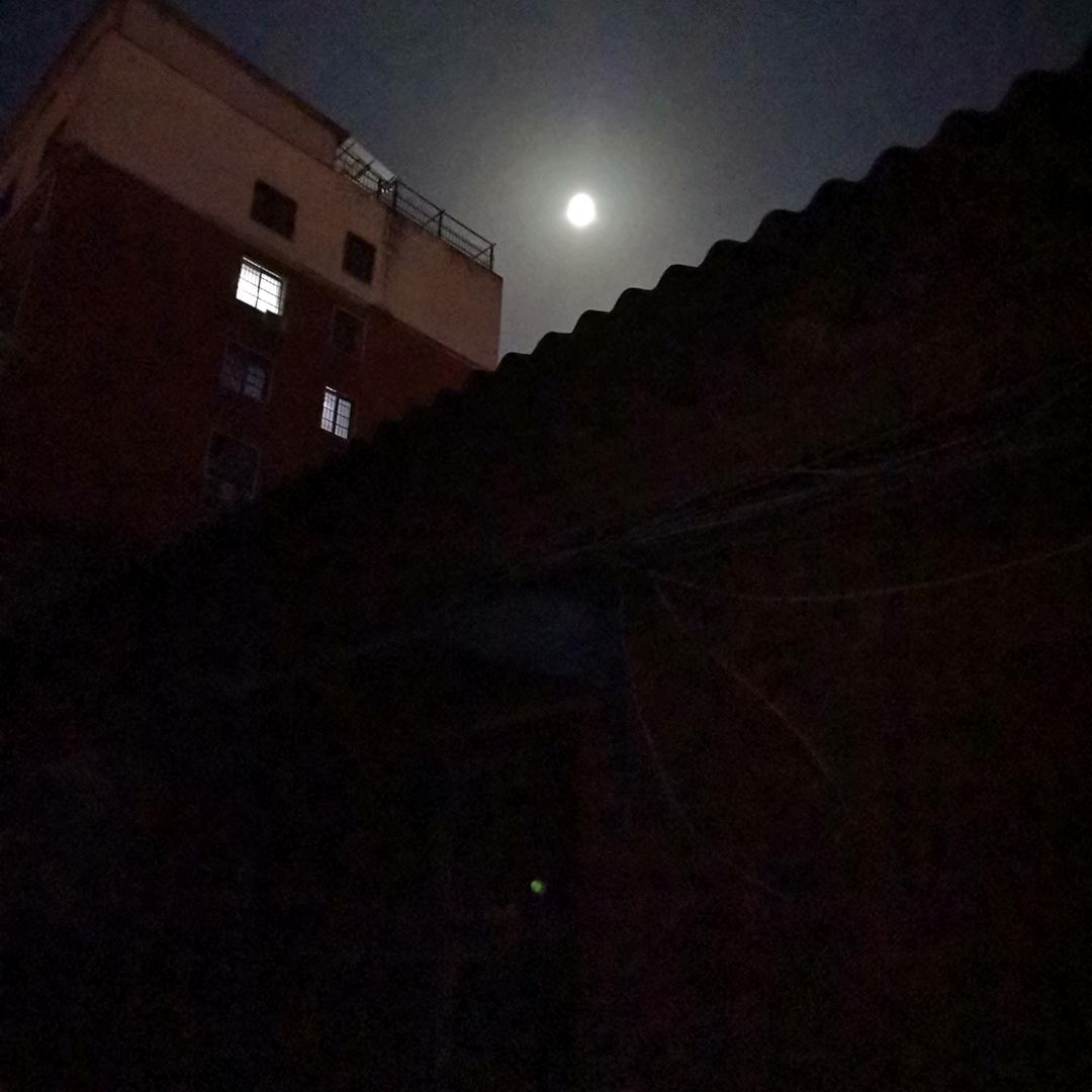 一地月光