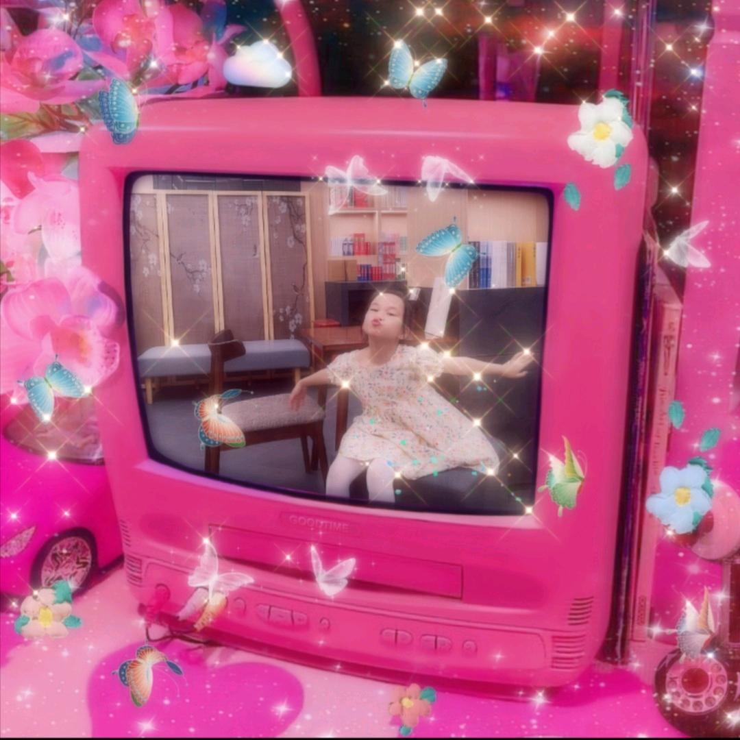 ꧁Lily(女🦋王)꧂