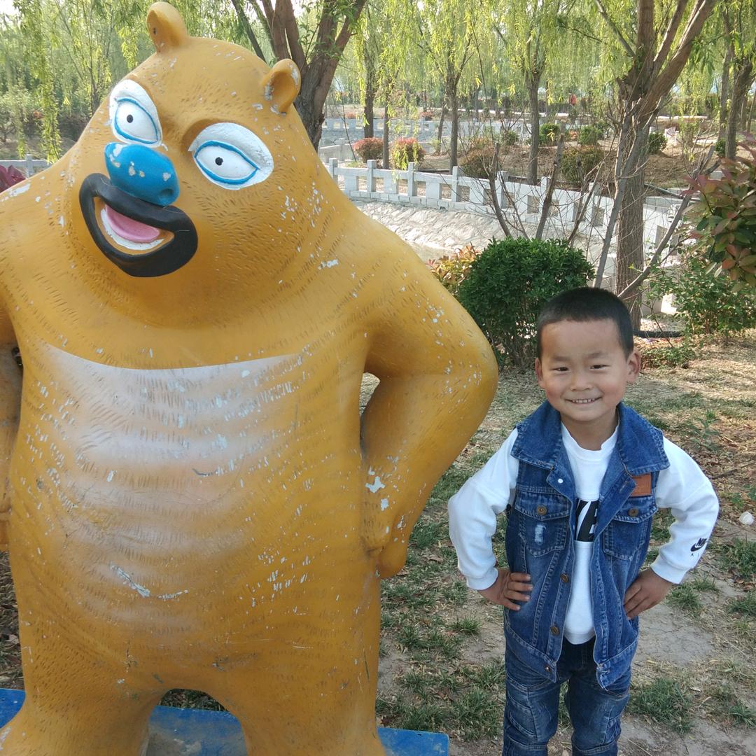 未来只能靠自已头像