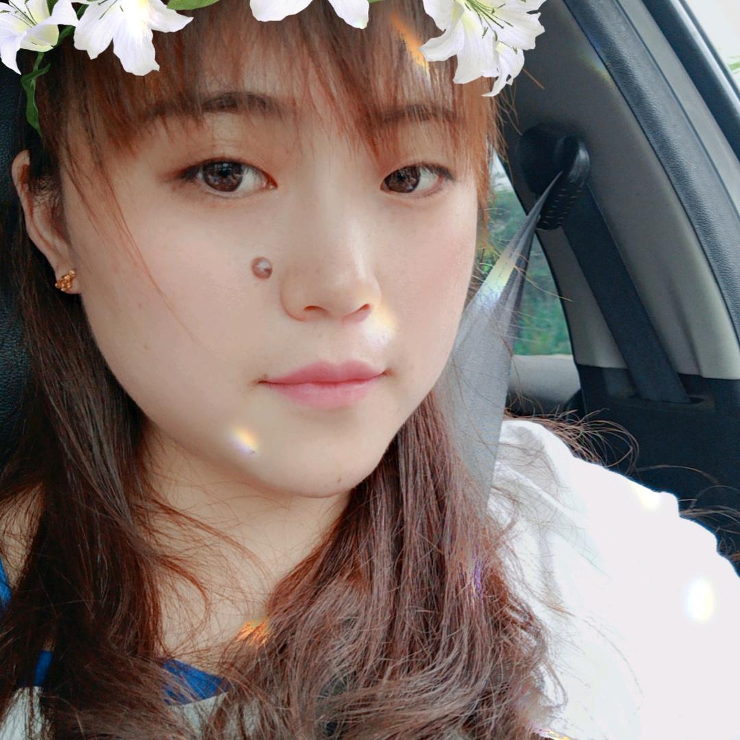 星辰下的小雏菊