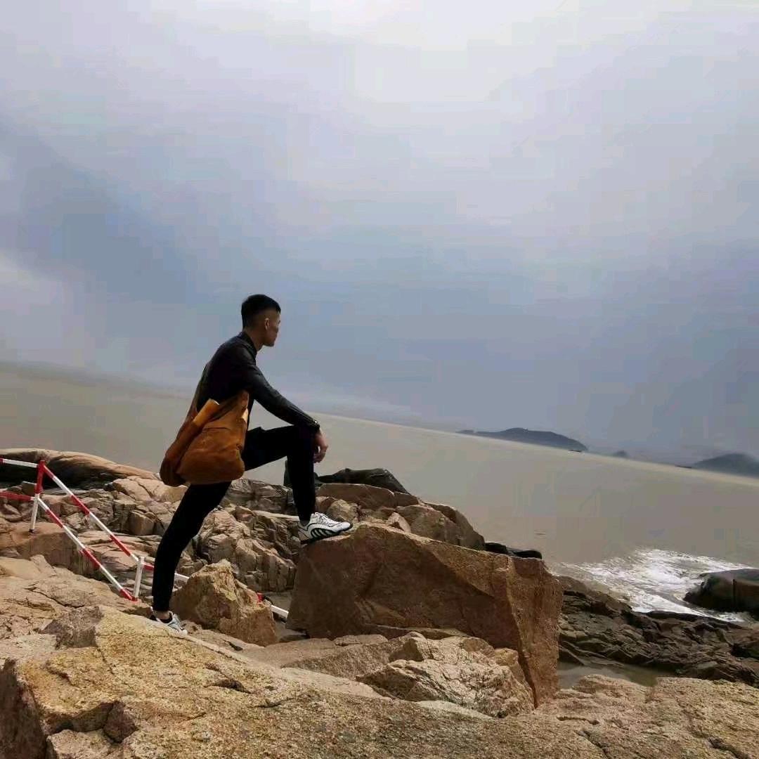 HE JUN JIE