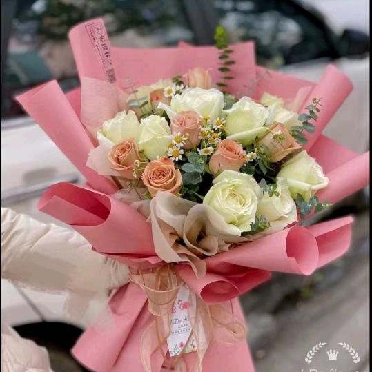 金管家瓷砖小陈