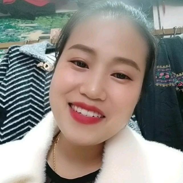 春春服装店