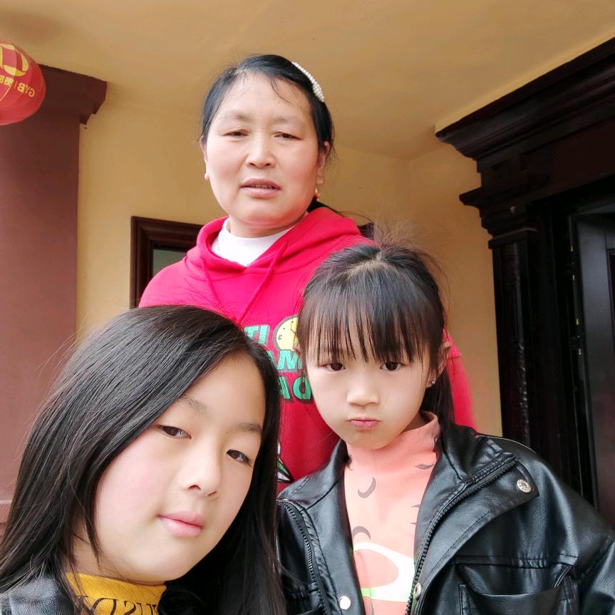 莲莲~