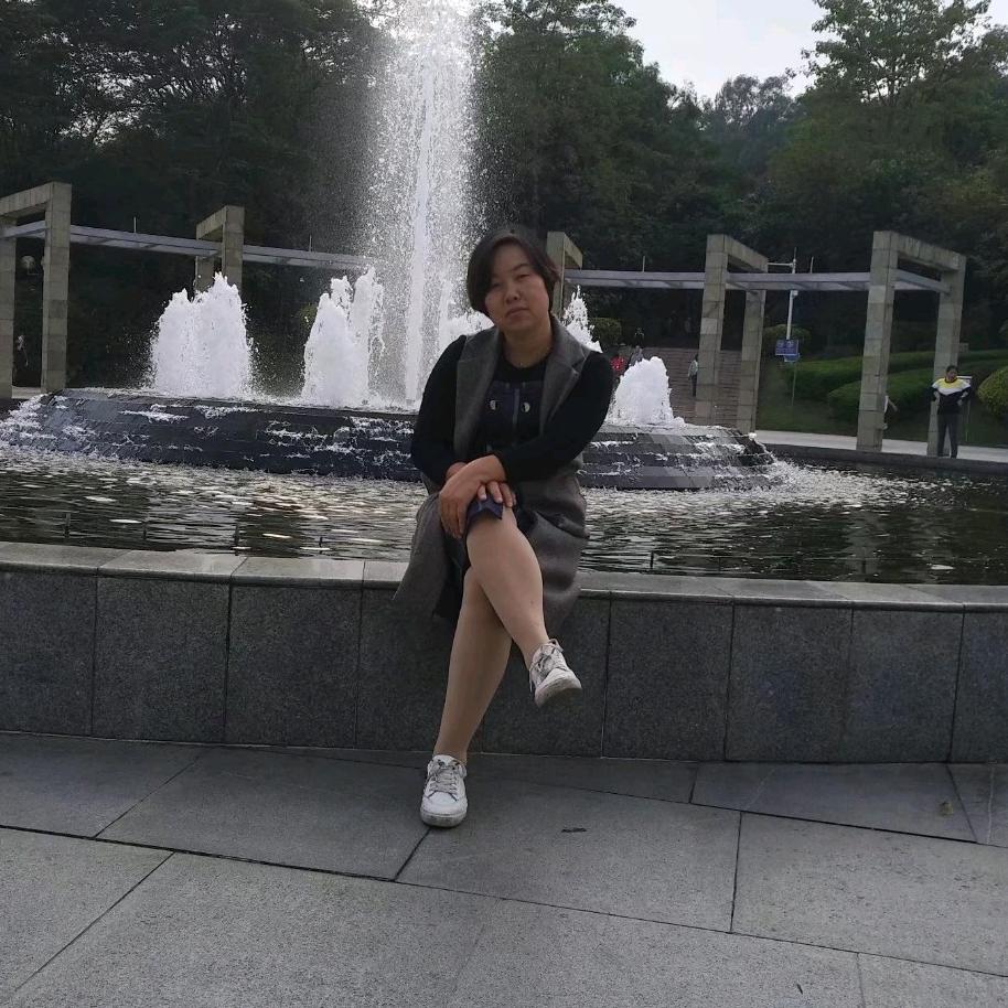 不坚强，你懦弱给谁看