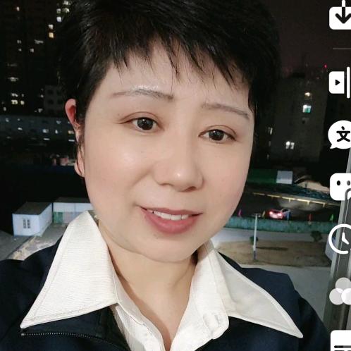 秋霞～每晚8点30直播