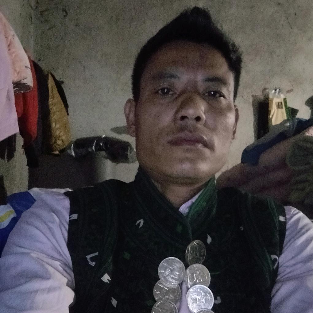 爱一个人相信自己