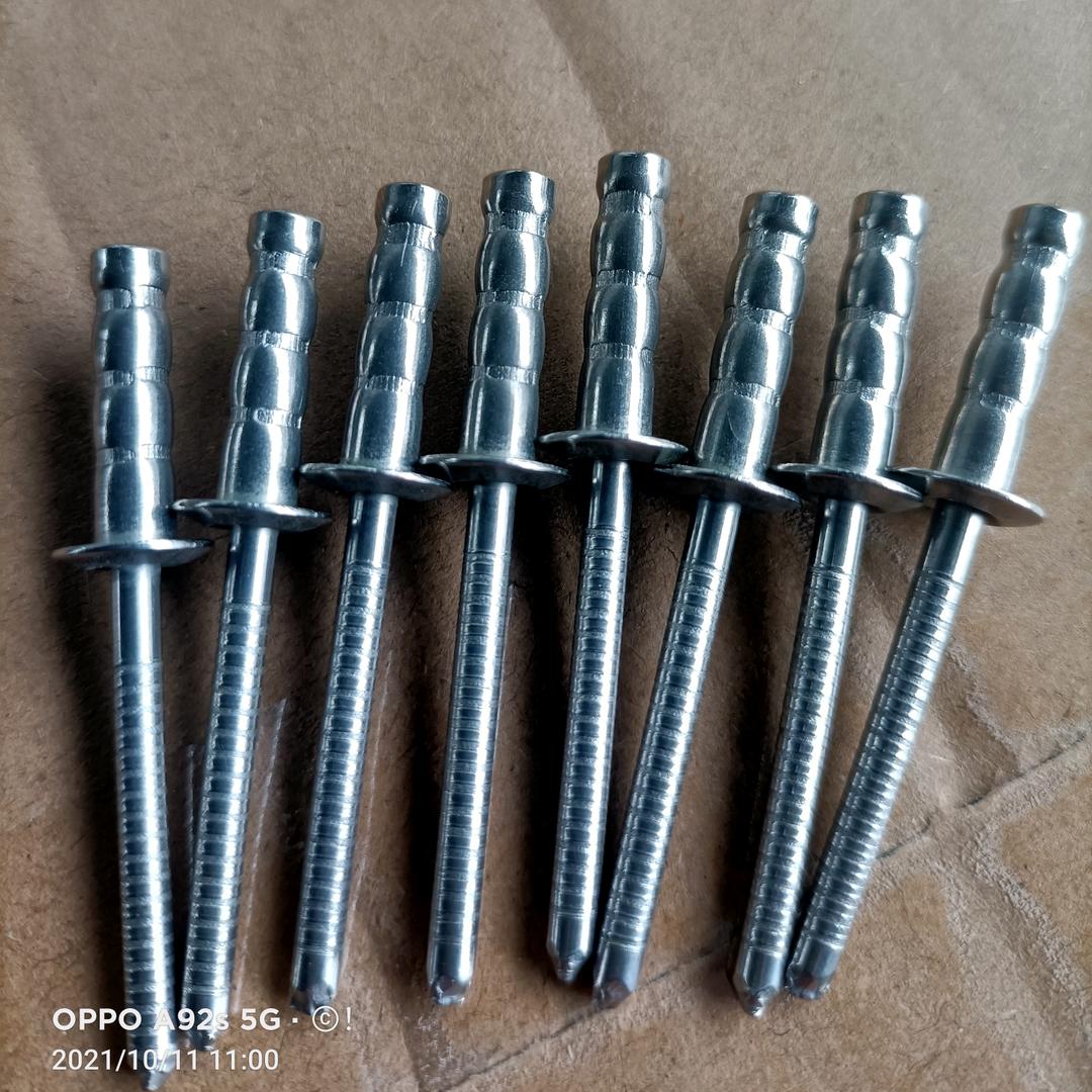 不锈钢铆钉～赵华雨