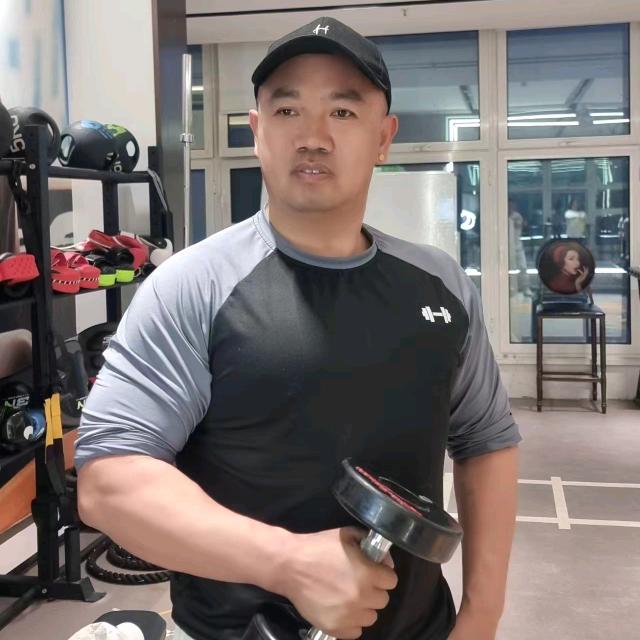 健身李力