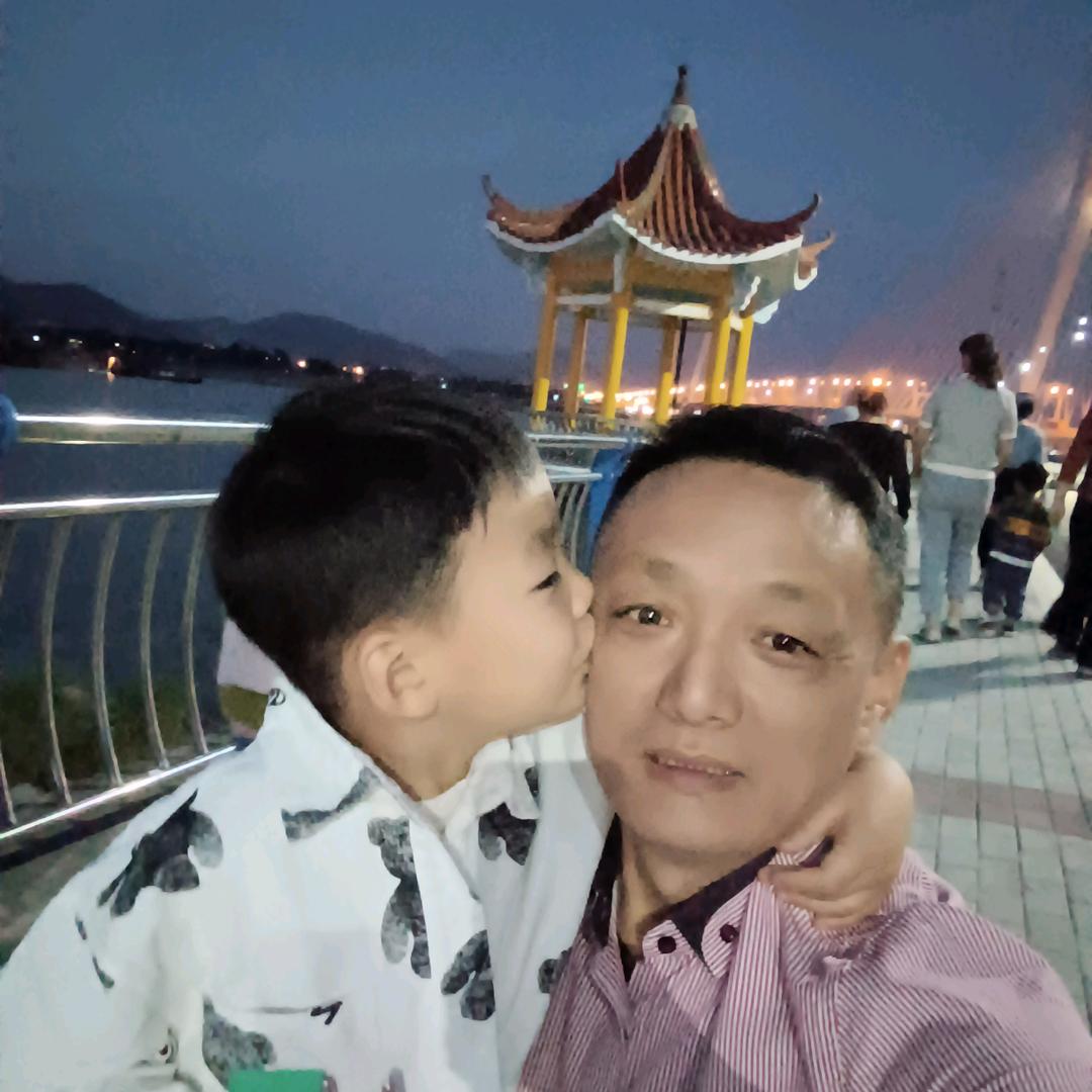 汤卞山社区自助食堂（青鸟饭店）