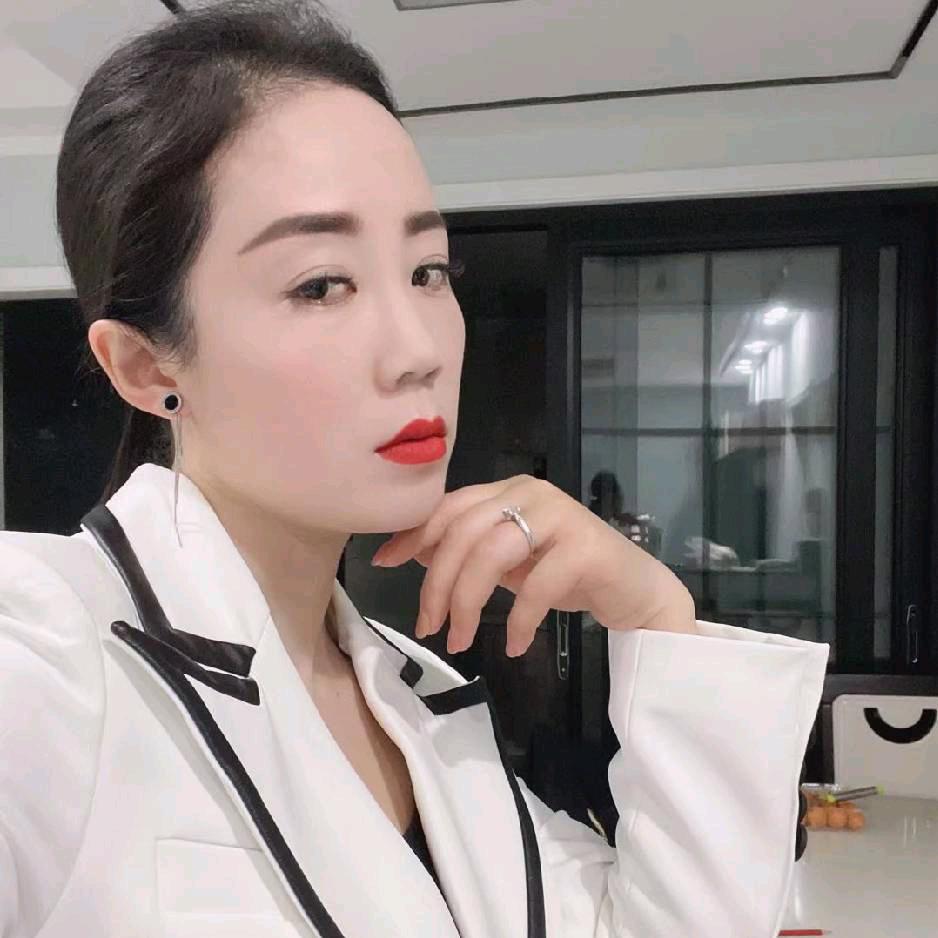 皋诗涵