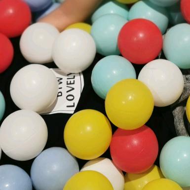 菲同凡响贸易商行