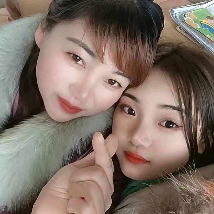 美女爱跳舞