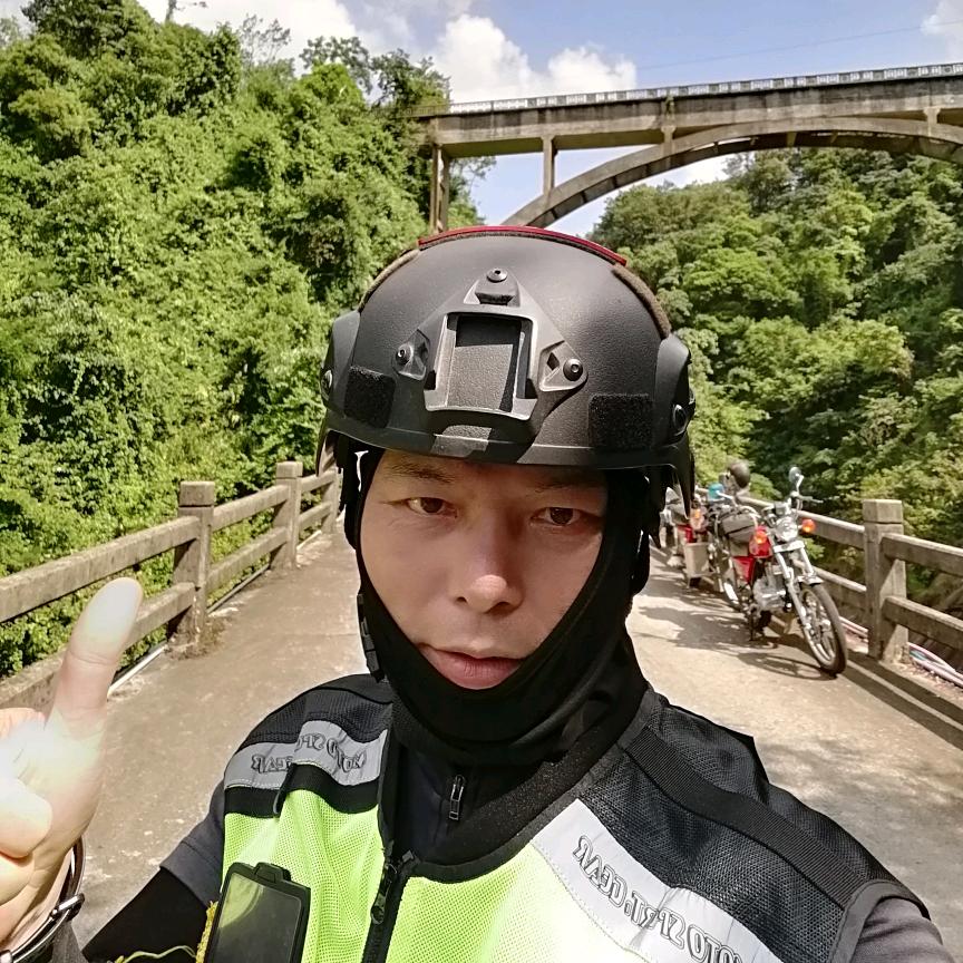 自由骑行，文仔