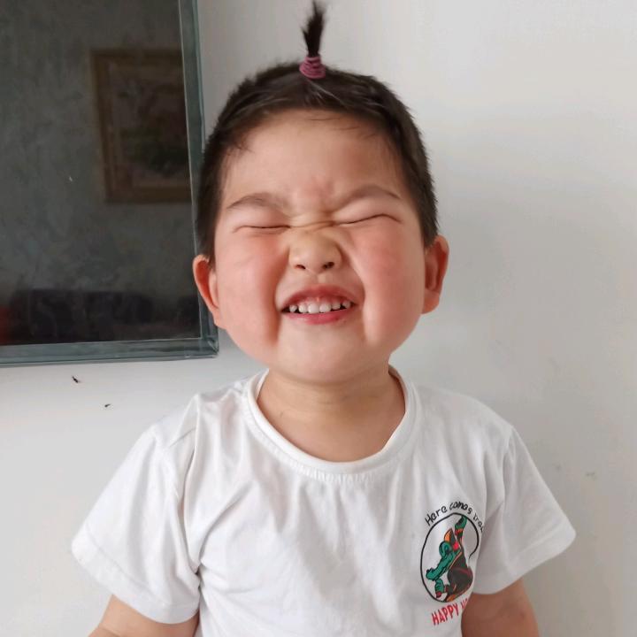 布兰妮↖小甜甜