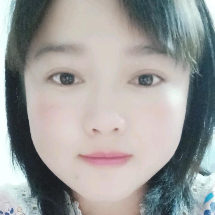 小芯666头像