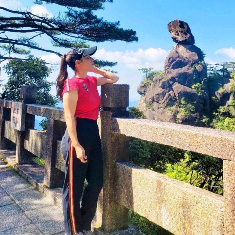 三清山彩莲姐