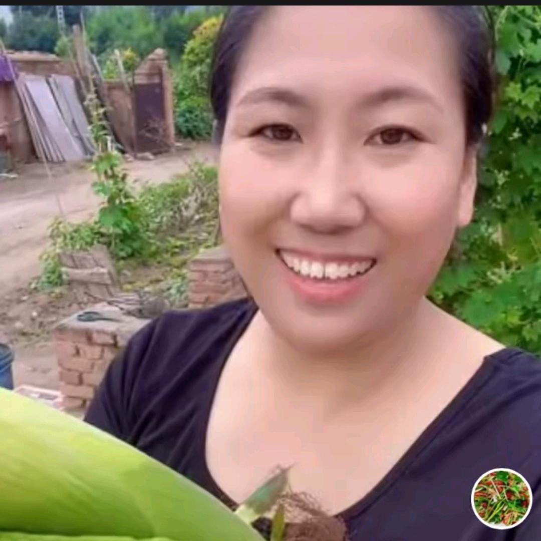 爱美食 爱生活 （刘海英）