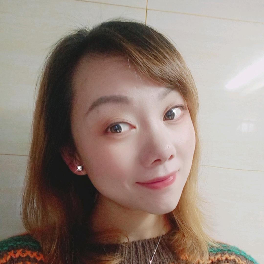 亚萍房产小姐姐
