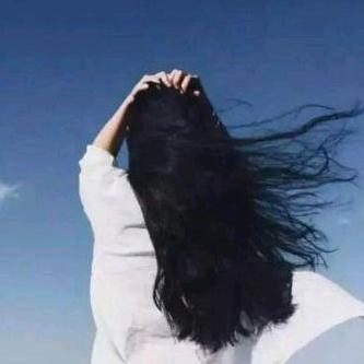 依 依