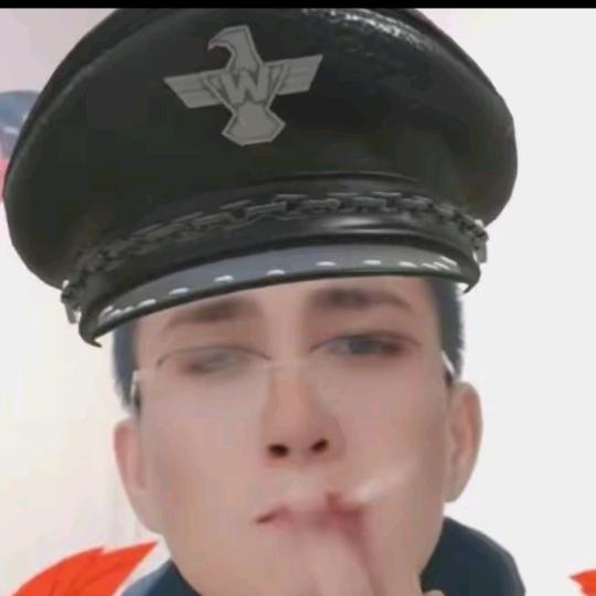 🐖波哥🐖