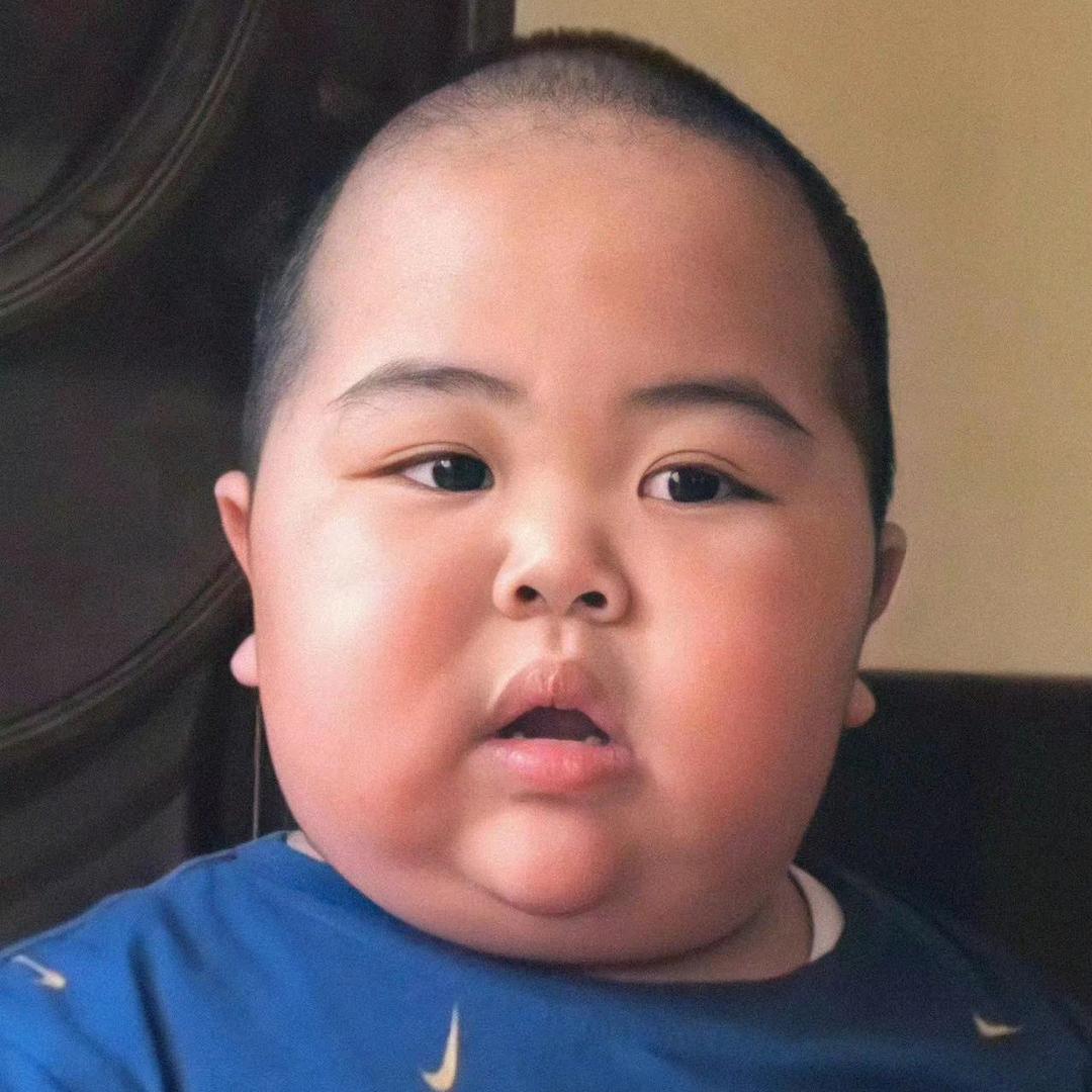 不会飞的面包超人