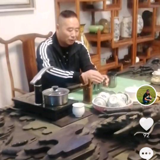 潘韦成